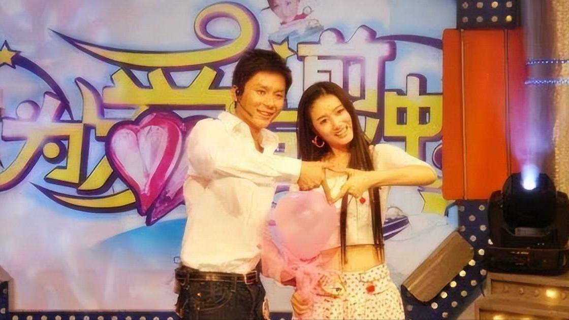 韩寒赵卓娜 韩寒和赵卓娜的那些事 韩寒赵卓娜 韩寒和赵卓娜的那些事