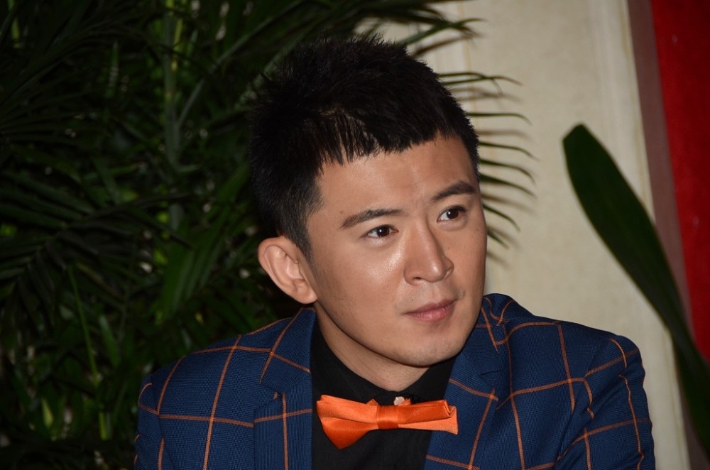 左小青郭家铭恋情曝光 左小青家庭