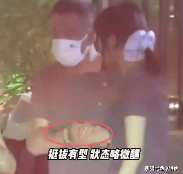 杨坤写歌发文留念归天前女友 杨坤是谁唱的 杨坤写歌发文留念归天前女友 杨坤是谁唱的