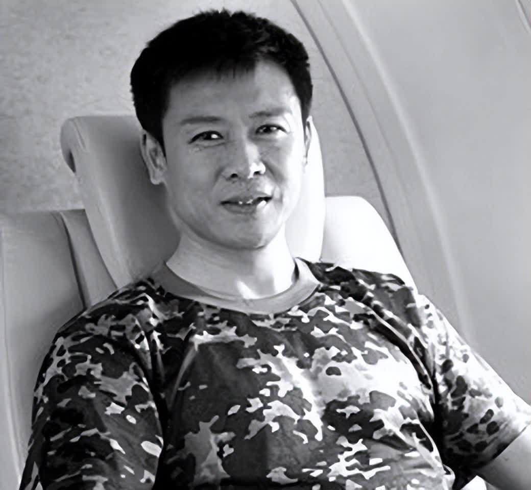 胡亚捷团体资料 胡亚捷团体资料简介胡亚捷的妻子 胡亚捷团体资料 胡亚捷团体资料简介胡亚捷的妻子