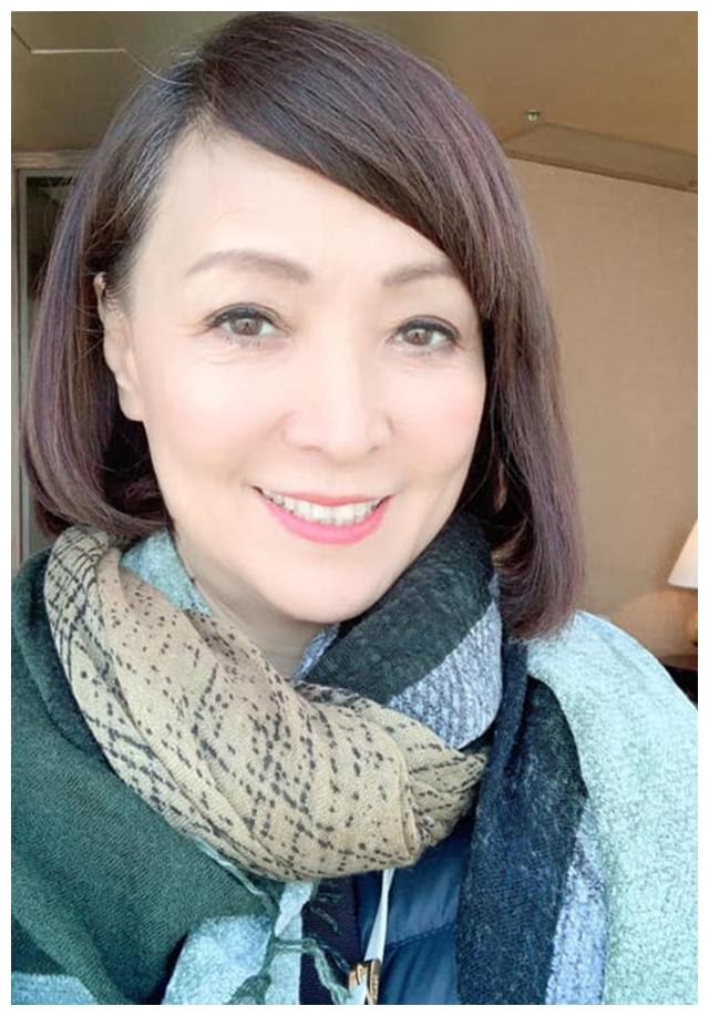 曾志伟现任妻子 曾志伟妻子团体材料 曾志伟现任妻子 曾志伟妻子团体材料