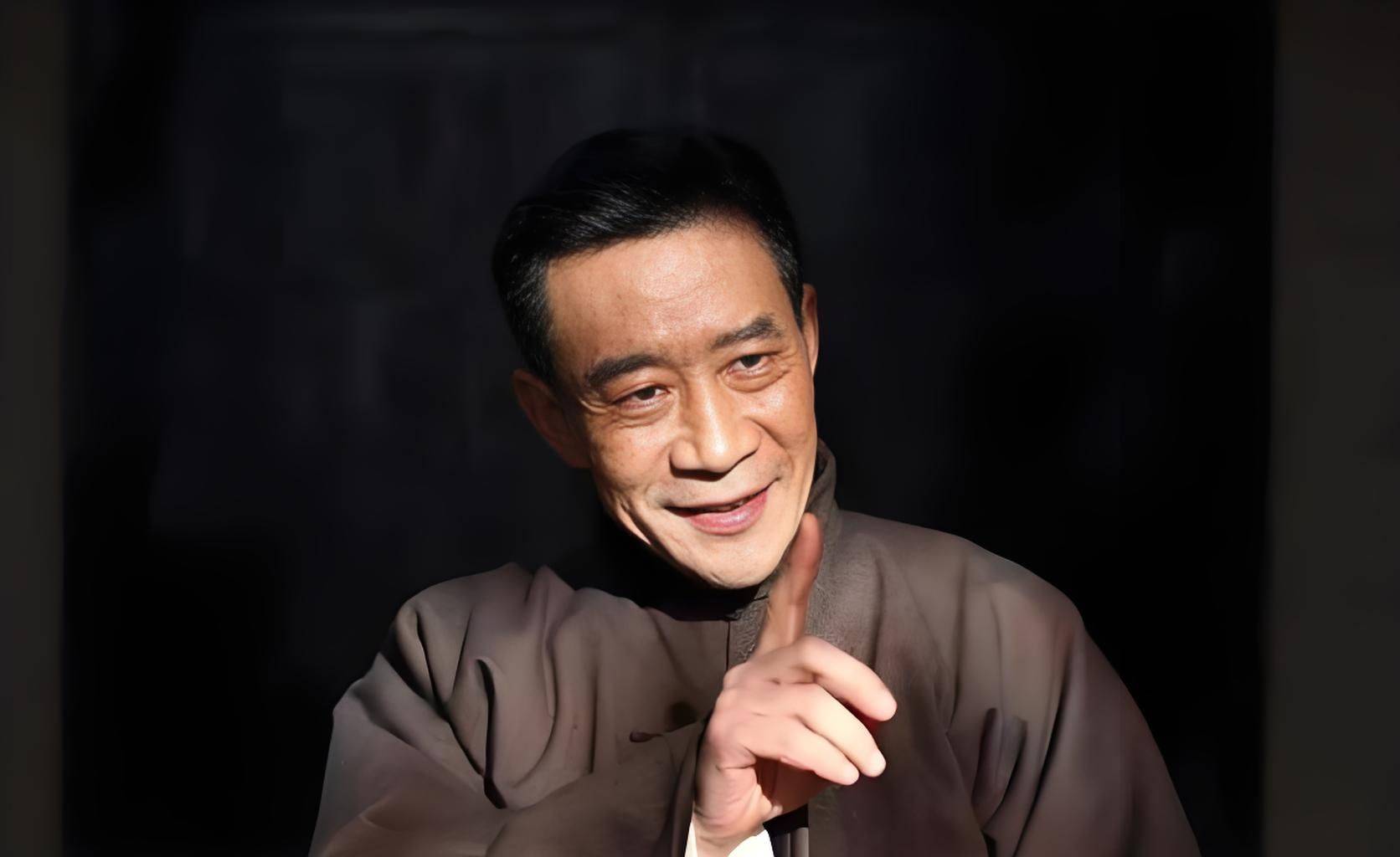 李雪健措辞的声音怎么了 李雪健措辞的声音为什么这样 李雪健措辞的声音怎么了 李雪健措辞的声音为什么这样