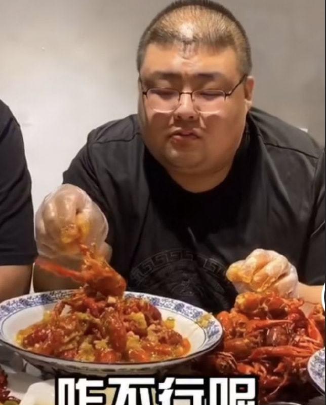 央视再评大胃王 大胃王新闻评论 央视再评大胃王 大胃王新闻评论