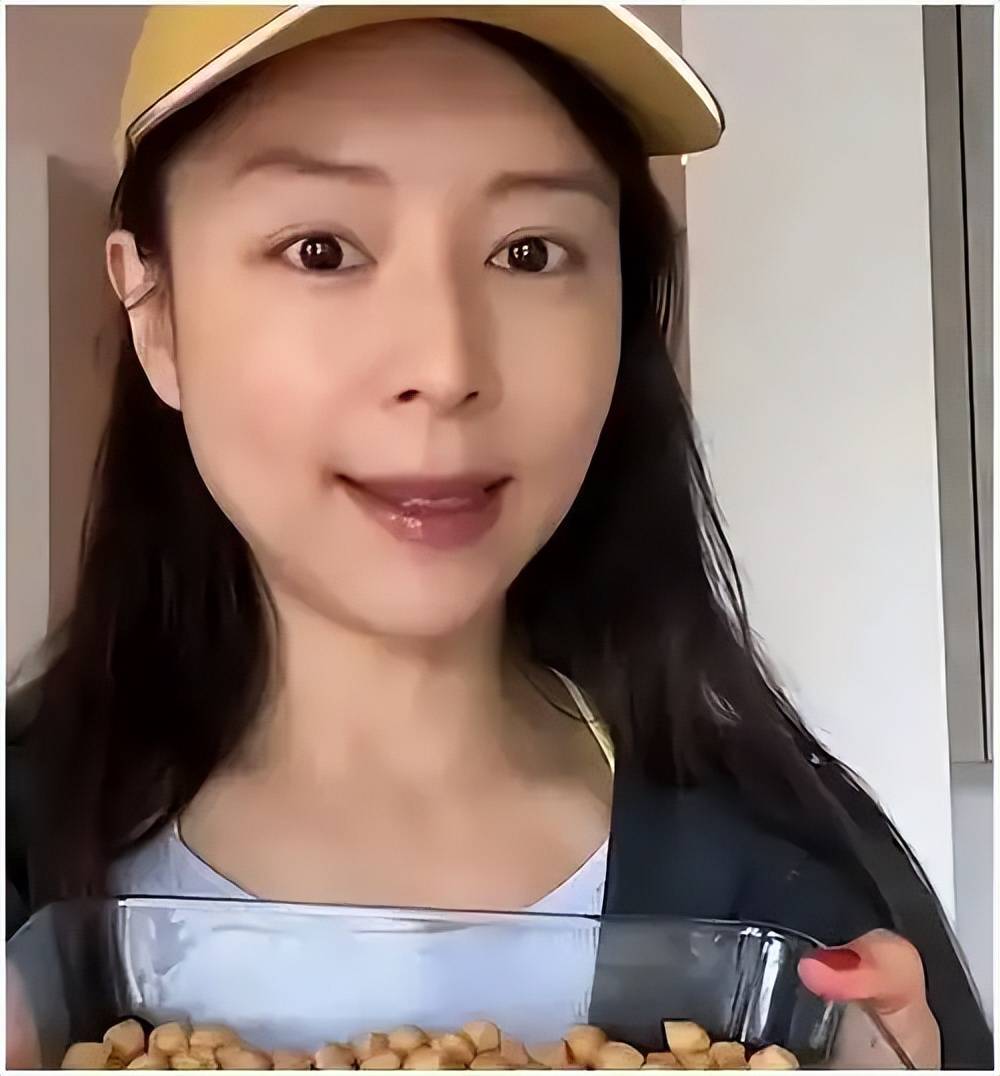 张静初整容 张静初暗房未删版 张静初整容 张静初暗房未删版