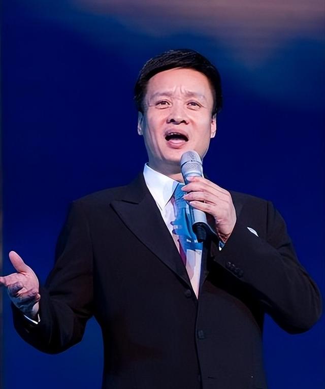 阎维文的团体简历 阎维文的团体简历和全家照 阎维文的团体简历 阎维文的团体简历和全家照