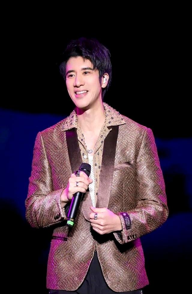 中国妇女报再评王力宏 中国妇女报王丽君 