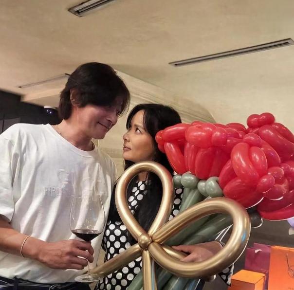 张东健高小英婚礼 张东健高小英什么时候立室的 张东健高小英婚礼 张东健高小英什么时候立室的