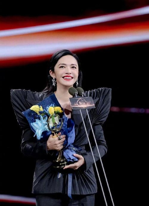 恶之花姚晨 波德莱尔恶之花 恶之花姚晨 波德莱尔恶之花
