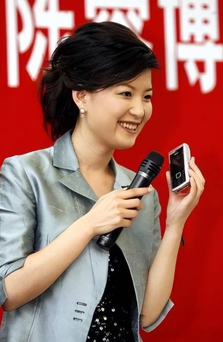 上海主持人陈蓉 上海卫视主持人陈蓉